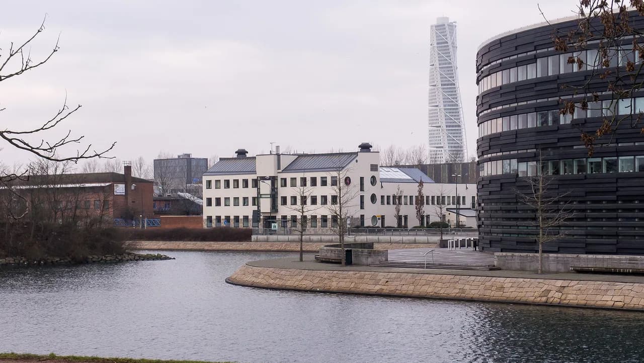 Moderna Museet Malmö: Visiting the Art Museum