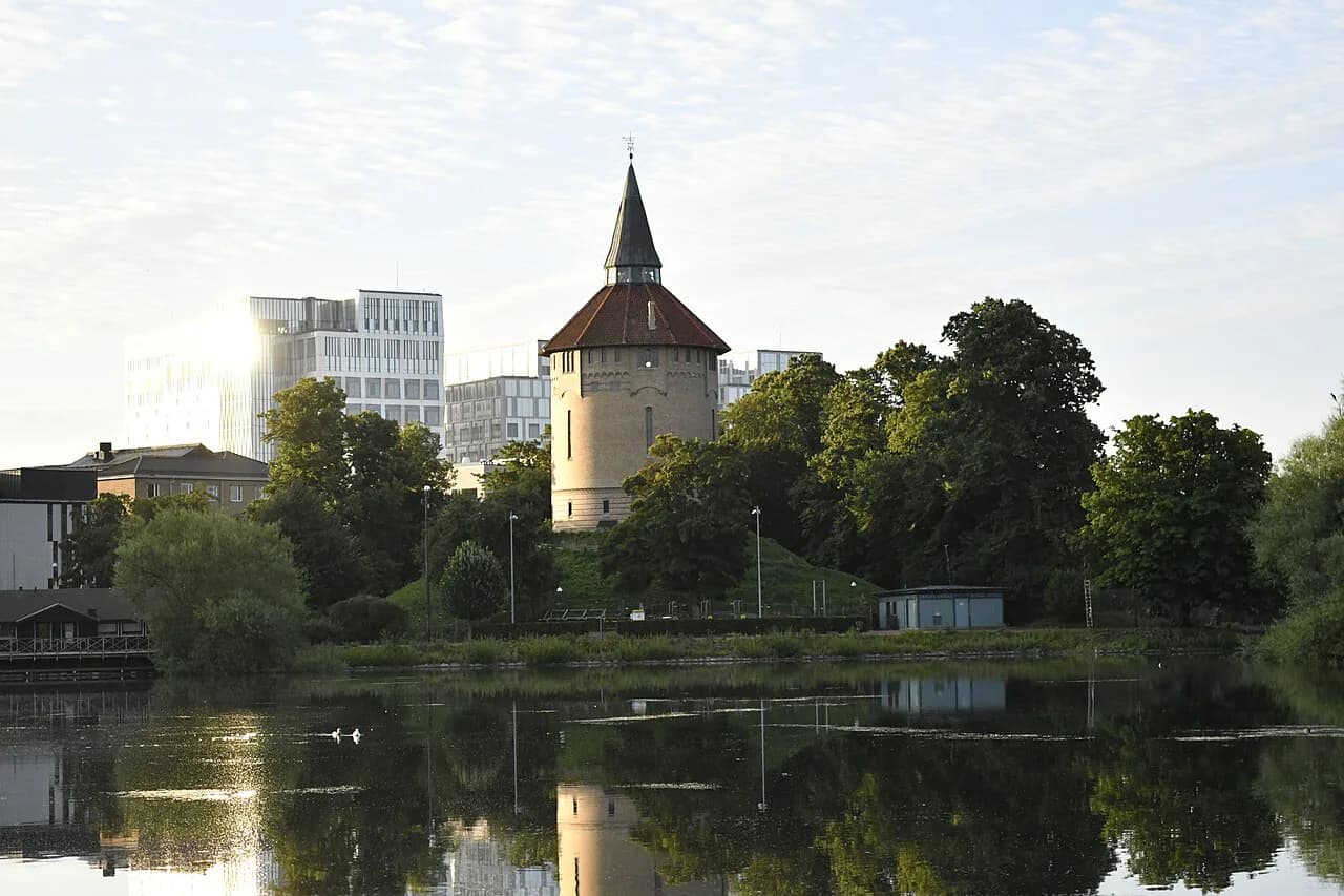 Pildammsparken, Malmö: Malmö's Largest Park Explained