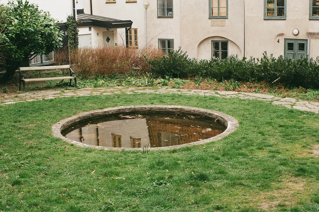 A well in a Visby garden.