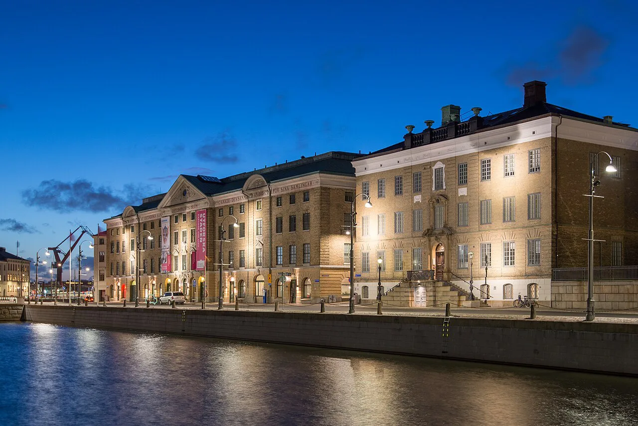 The East India House at dusk, Gothenburg City Museum.