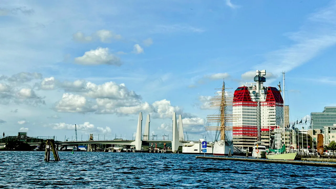 Destination view: Gothenburg, Sweden. Resized and converted to WebP.