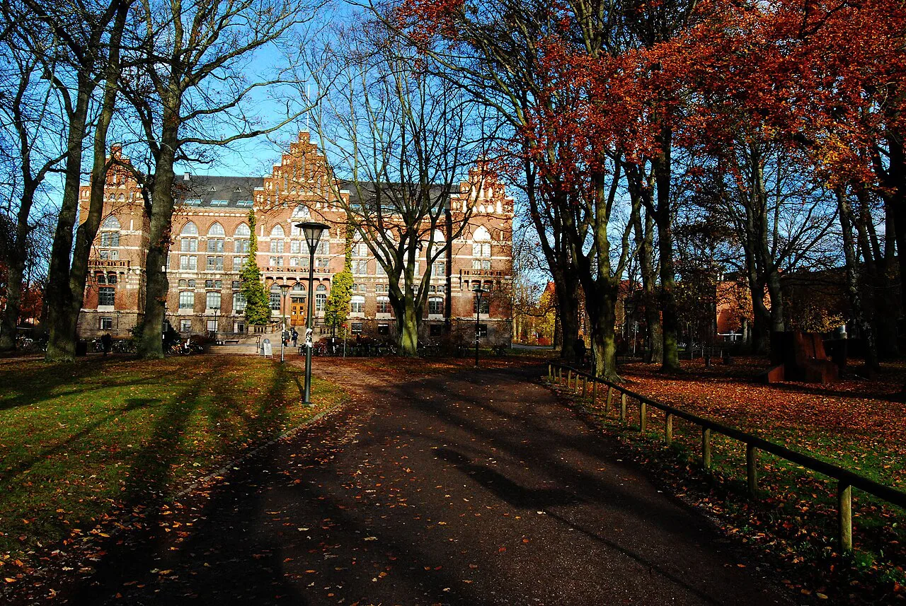 Lund University Library in autumn.