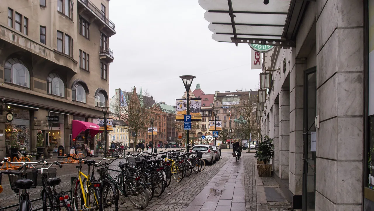 Destination view: Malmö, Sweden. Resized and converted to WebP.