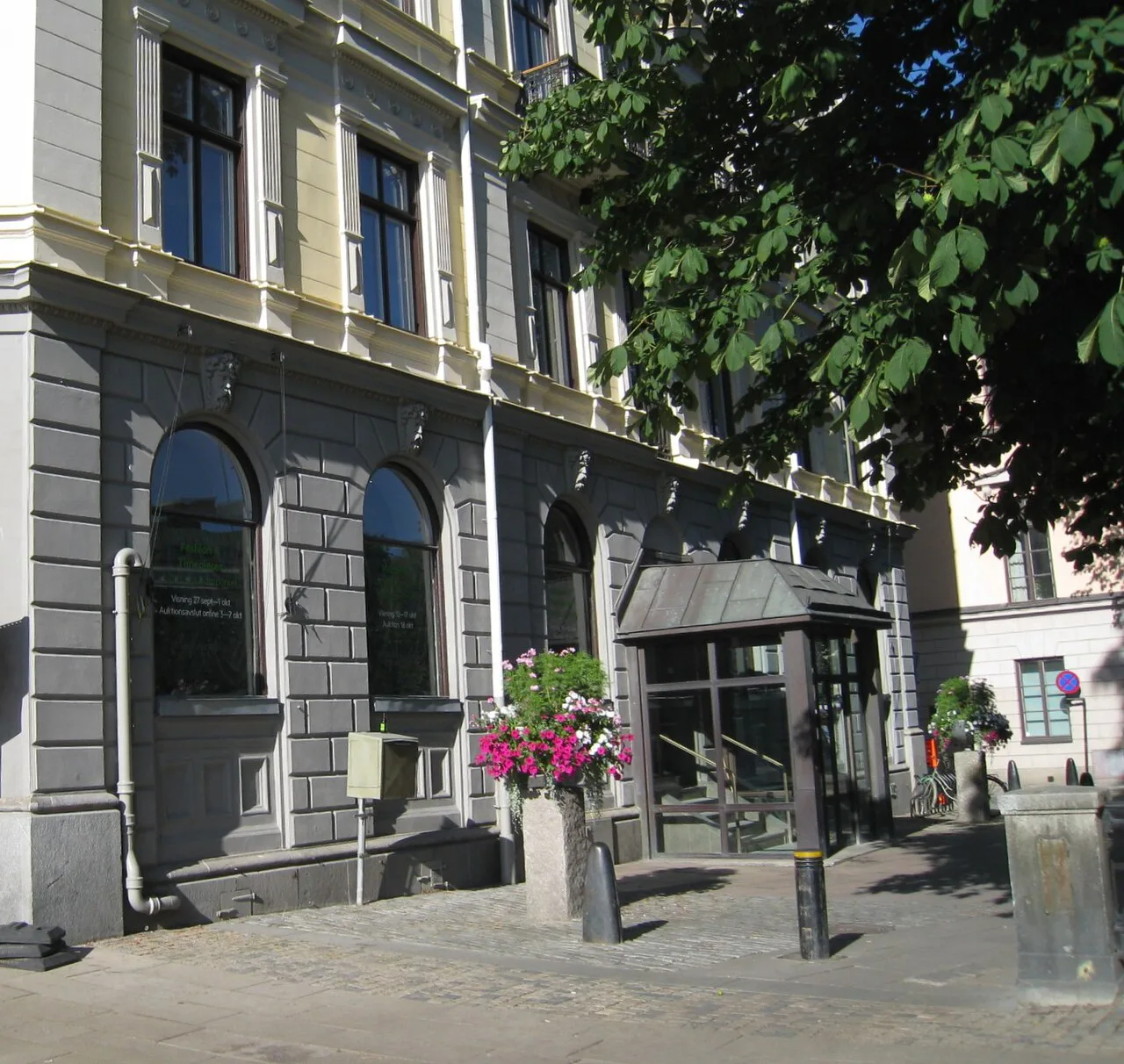 Bukowskis by Berzelii Park, Stockholm.