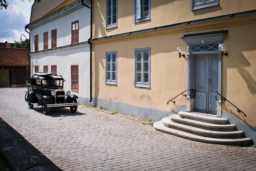 A vintage car in Visby old town.