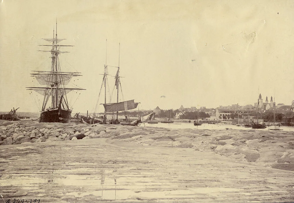 Visby harbour in the 1870s.