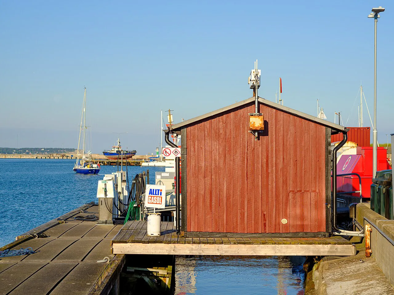 A kiosk in Visby harbour.